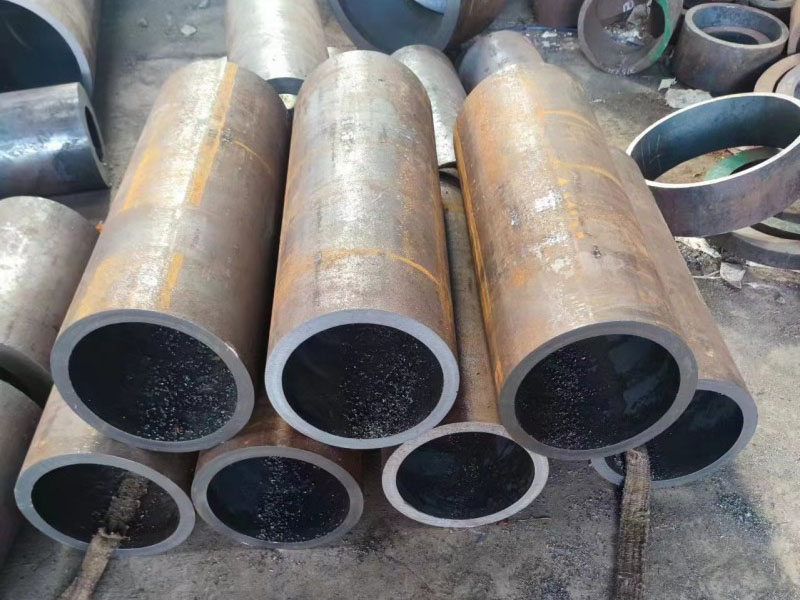 开平12Cr1MovG无缝钢管切割